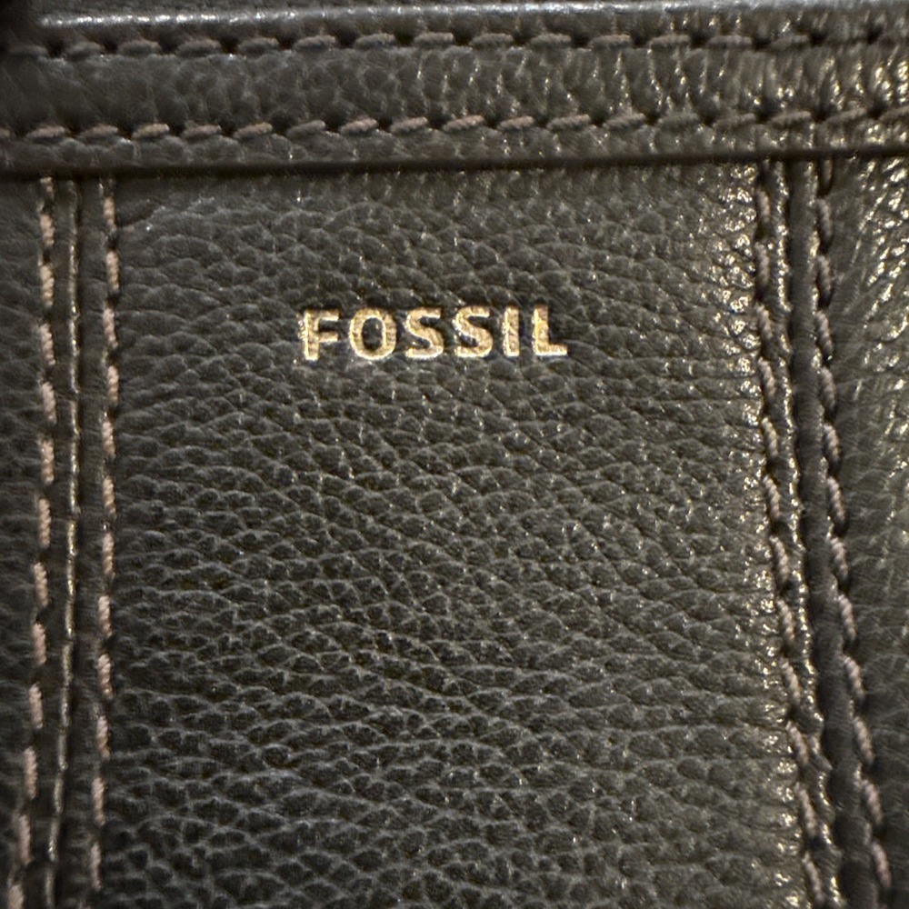 Fossil "Ella Clutch" Black Leather Wallet Women's Bi Fold Holds Everything 8" - Picture 7 of 8